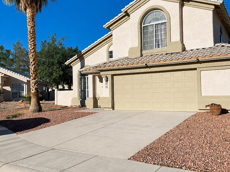 Surfwood Dr — Photo 1