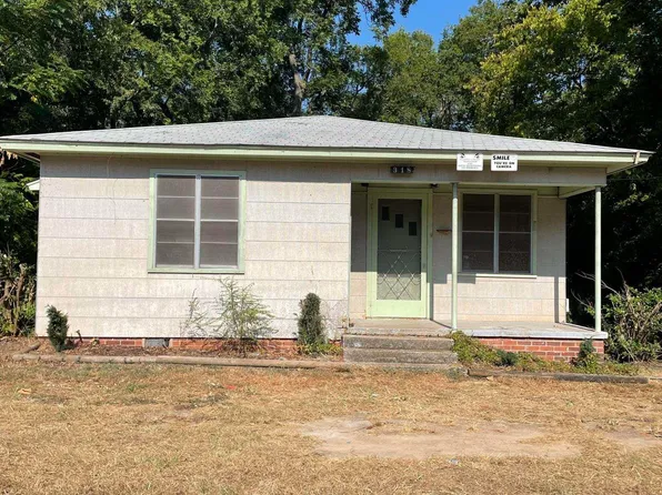 318 Martin Luther King St, Mount Pleasant, TX 75455