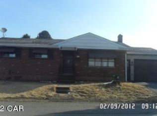 1039 Parkwood St, Hazleton, PA 18202