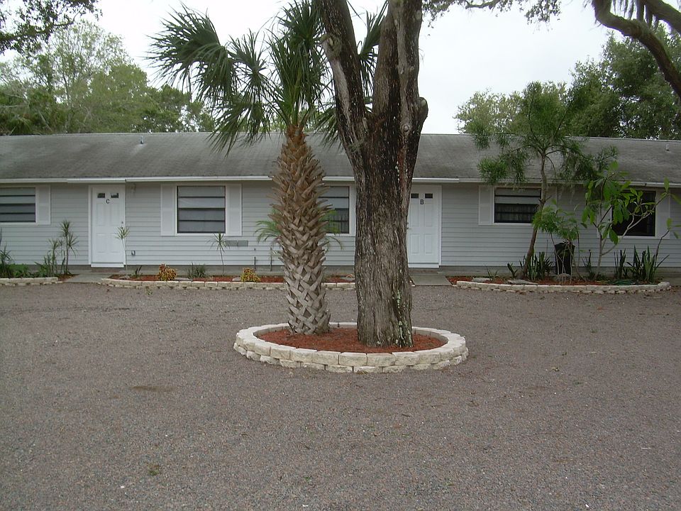 1st image of 854 Illinois Ave APT C