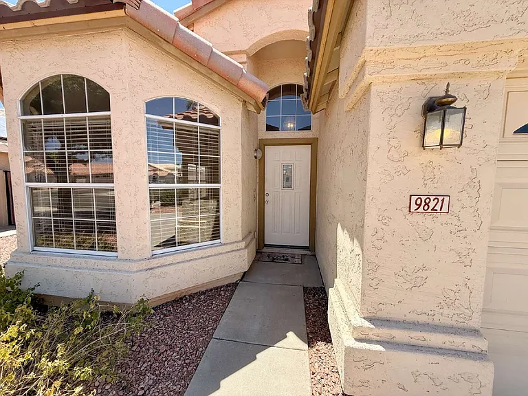 9821 W Yukon Dr — Photo 12