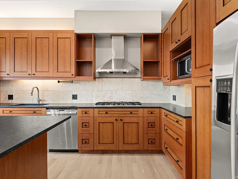 10204 Echoridge Dr — Photo 13