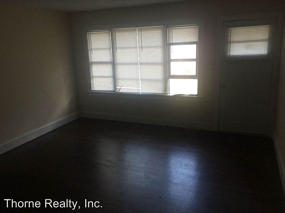 2nd image of 828 Falls Rd APT 4