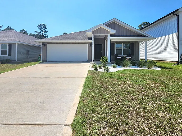 5379 Peach Dr — Photo 2