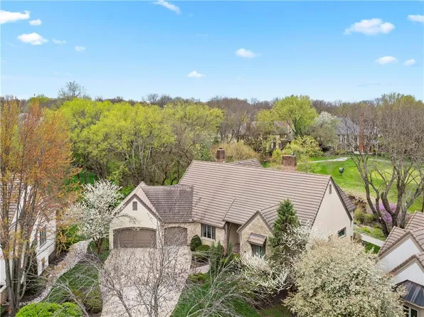 2135 W 116th St, Leawood, KS 66211