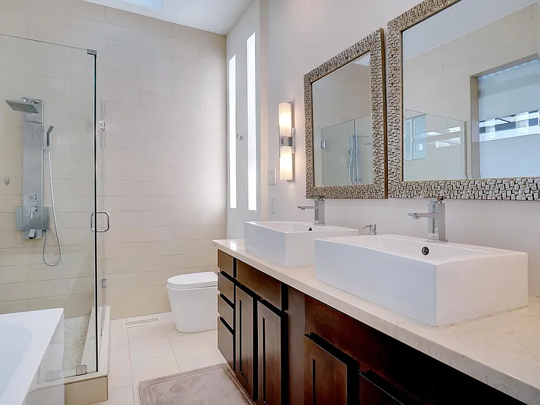 6434 Southpoint Dr — Photo 10