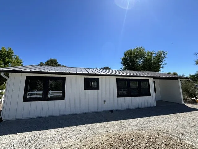 8563 Santa Rosa Ave — Photo 2