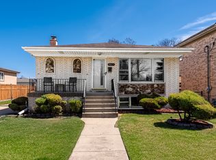 8425 N Western Ave, Niles, IL 60714