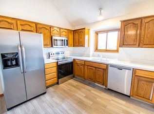 3309 Blackhawk Dr, Bellevue, NE 68123