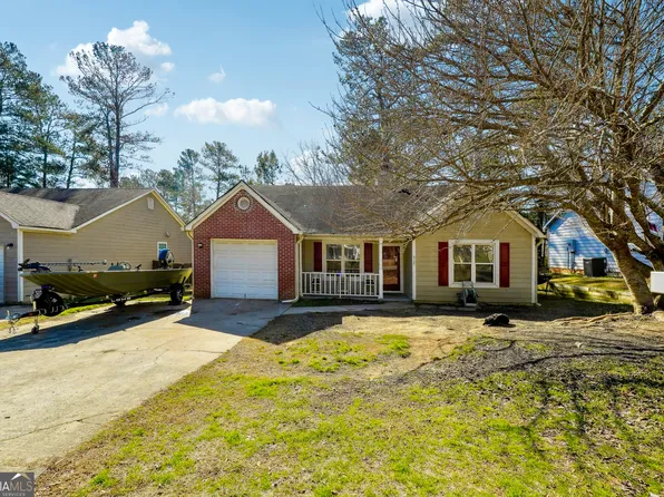 9115 Clubhouse Dr, Riverdale, GA 30274
