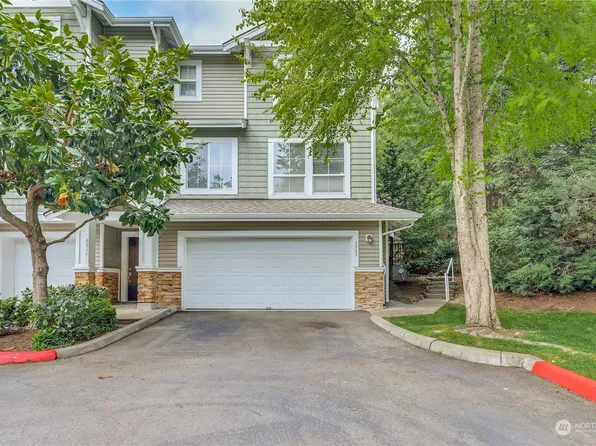 5205 237th Terrace SE #15-4, Issaquah, WA 98029