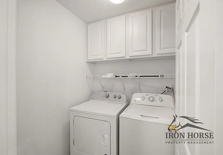 379 Beech Hollow Trl — Photo 15