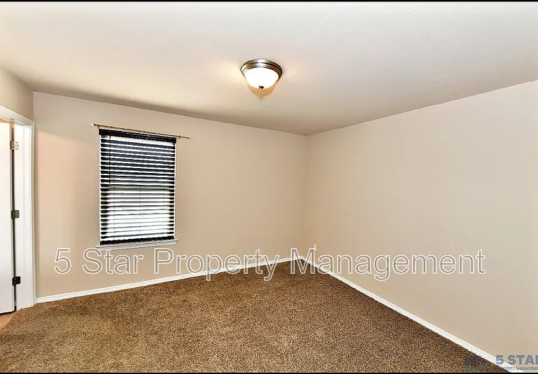 916 Villa Seca Dr — Photo 23