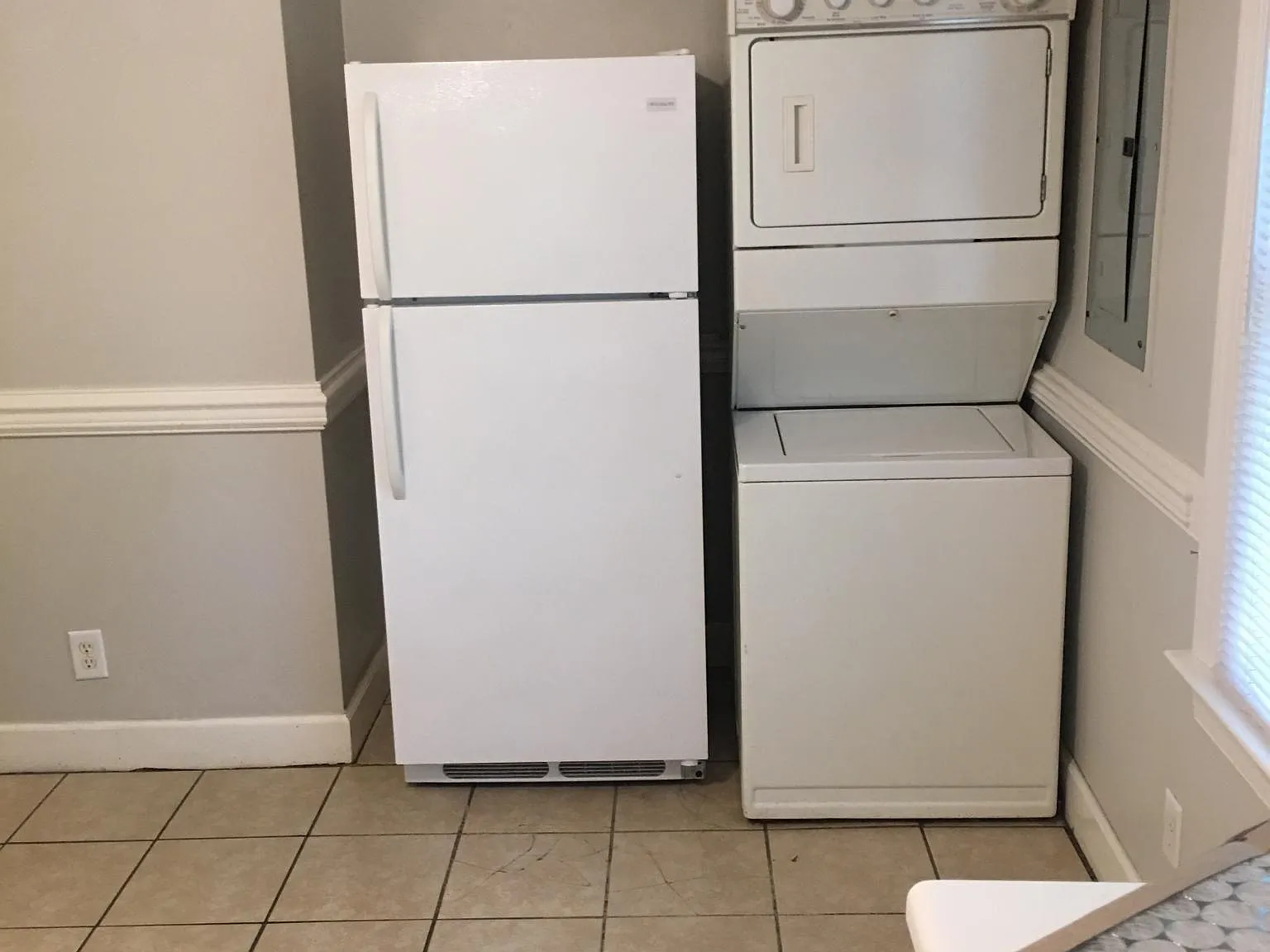 2 bed, 1000 sqft, $2,835 — Photo 4