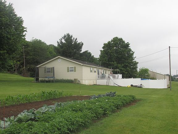 2nd image of 69 Rain Lily Dr