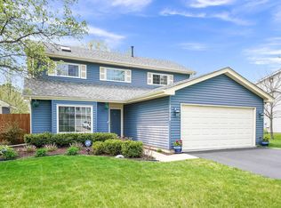 2605 Dorothy Dr, Aurora, IL 60504