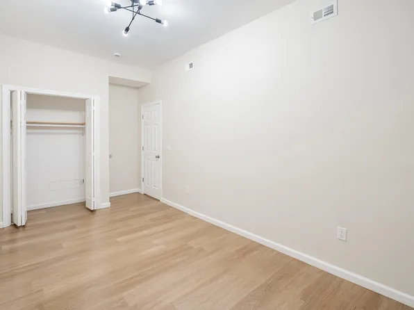 628 Bramhall Avenue image 22 of 39