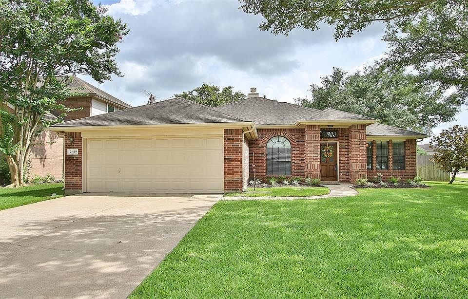 1st image of 21619 Oakcreek Ct