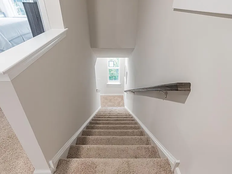 22 Peregrine Way — Photo 5