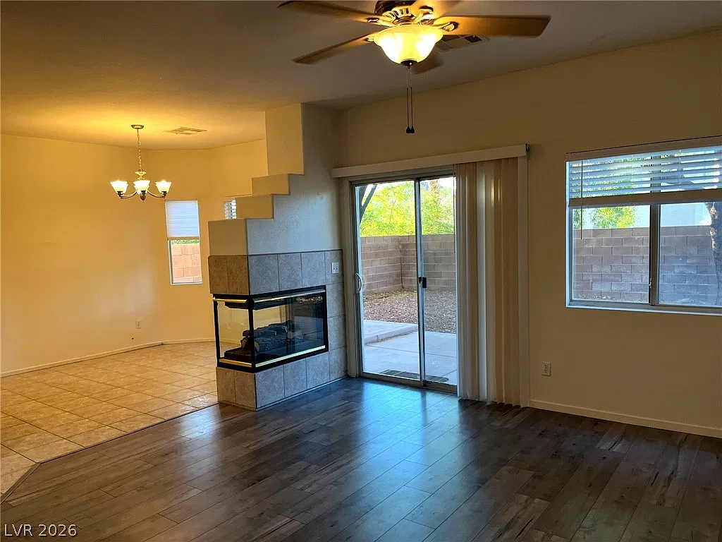 3 bed, 2.5 bath, 1687 sqft, $2,225 — Photo 4