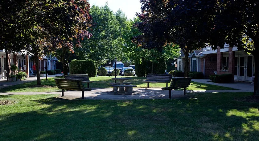 Fairfield Maples North — Photo 4