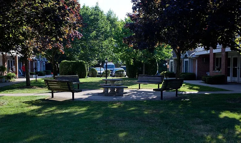 Fairfield Maples North — Photo 4