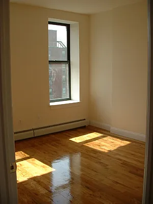 Rented by Manhattan Property Managers Realty | media 6