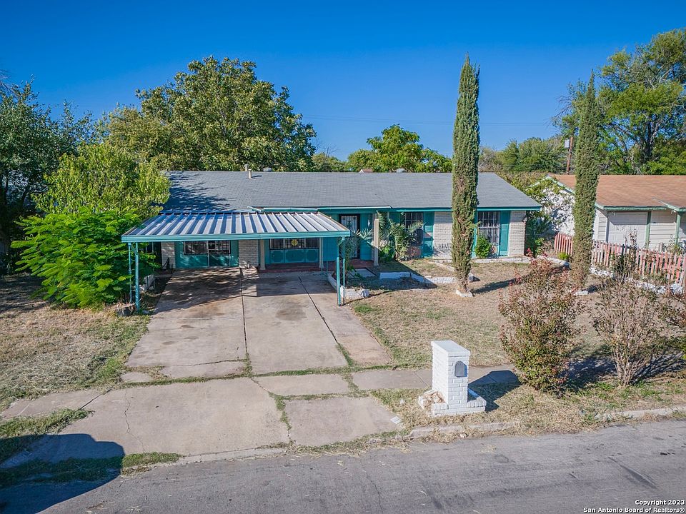 1st image of 111 Meadow Trail Dr