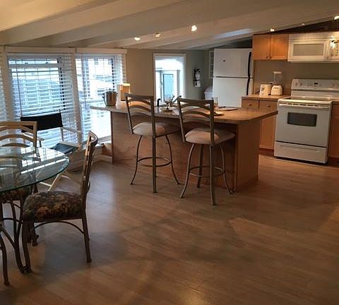 5th image of 711 1st St #3