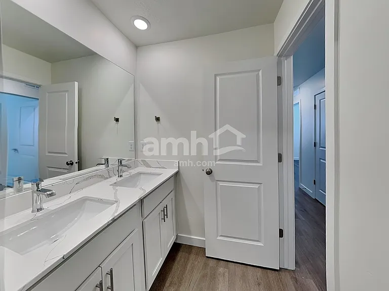 8942 S John Annie Ln — Photo 17