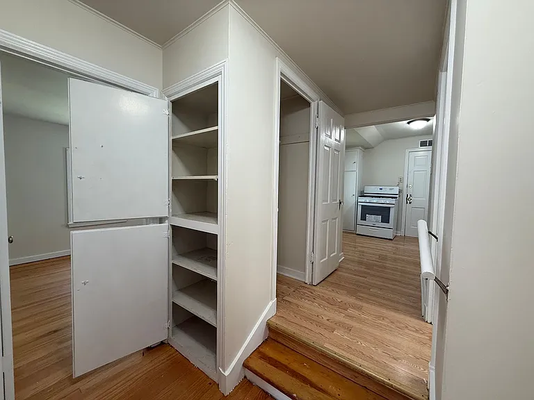 208 S Chestnut Ave — Photo 10