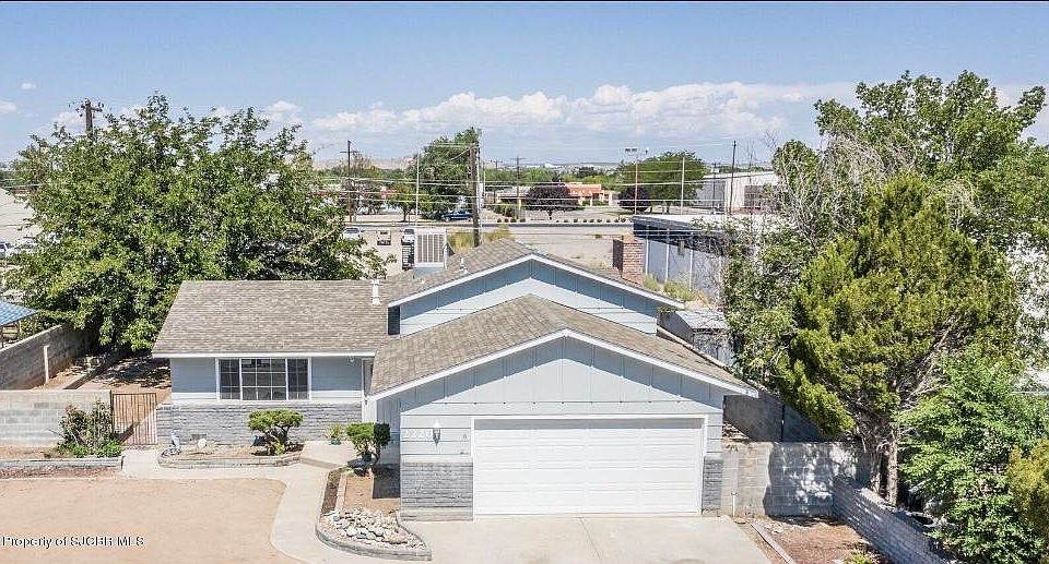 1st image of 2220 Camina Placer