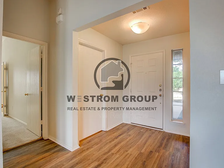 10904 Rising Mist Ct — Photo 5