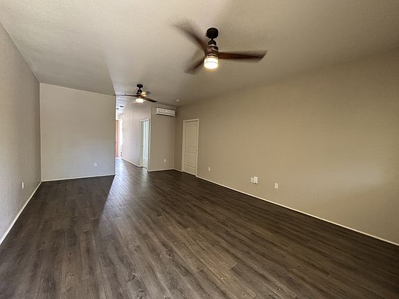 3rd image of 724 Kakala St #1501-1