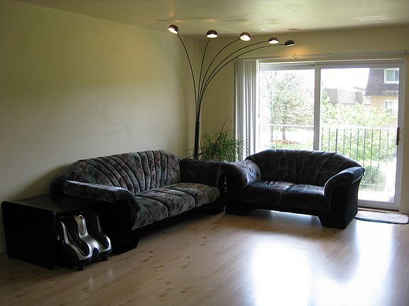 5th image of 9482 Bay Colony Dr APT 2s