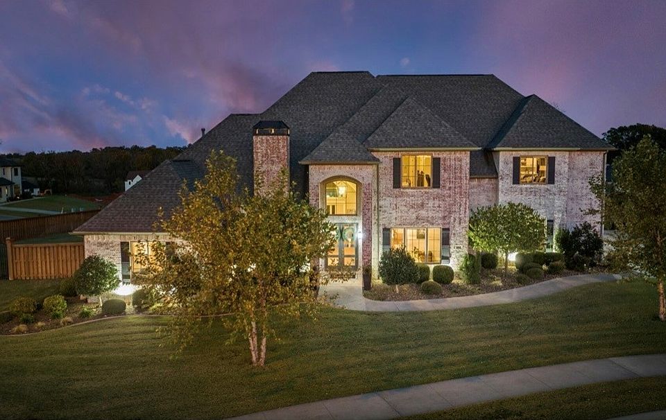 1st image of 4301 S Scissortail Dr