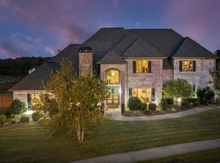 4301 Scissortail Dr, Bentonville, AR 72713