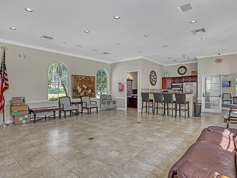 3464 Commodore Ct — Photo 52