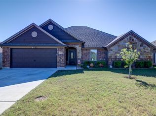 2112 Stevens St, Bridgeport, TX 76426