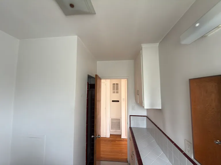1042 S Sherbourne Dr #4 — Photo 20