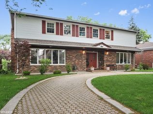 5134 Suffield Ter, Skokie, IL 60077