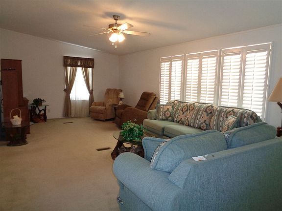 4th image of 10195 S Summer Ave