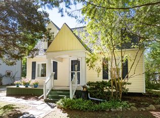 2926 Sharon Dr, Ann Arbor, MI