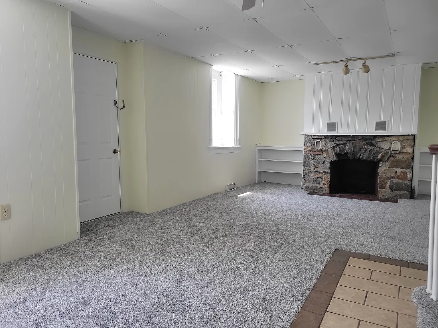 2 bed, 1300 sqft, $1,500 — Photo 3