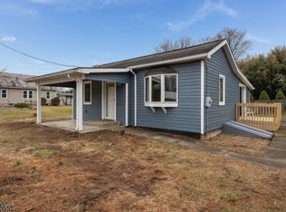 700 Riegelsville Rd, Milford, NJ 08848