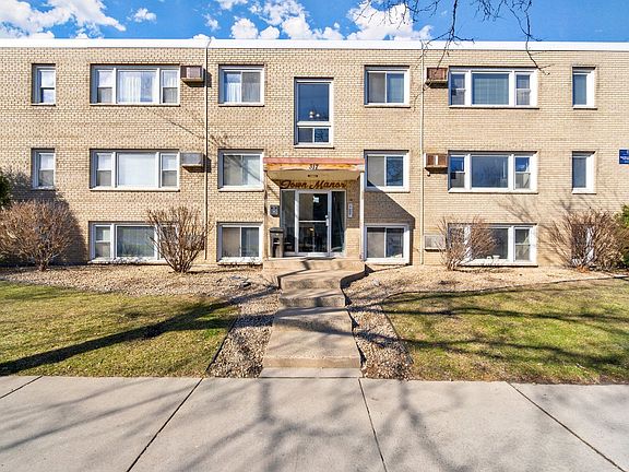 5th image of 317 15th Ave NE APT 6