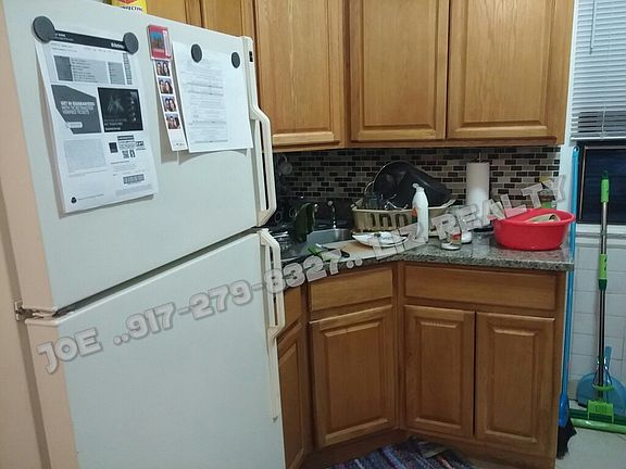 5th image of 2148 35th St #1