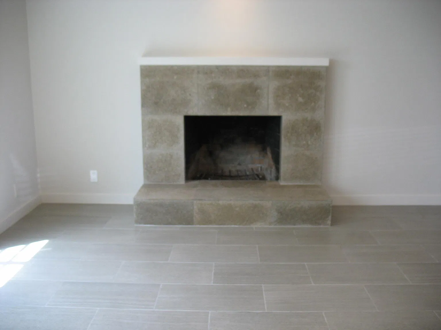 2 bed, 950 sqft, $4,875 — Photo 4