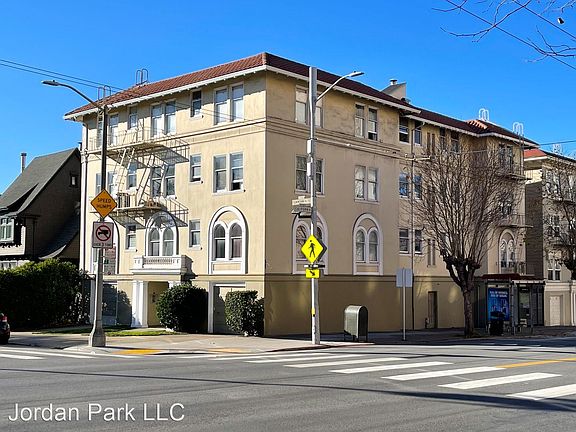 2nd image of 3 Commonwealth Ave #5