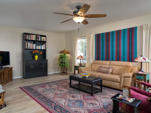 981 N Caribe Ave, Tucson, AZ 85710